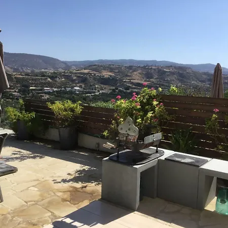 2 Bed High Spec Village House In Goudi בית נופש Goudhi